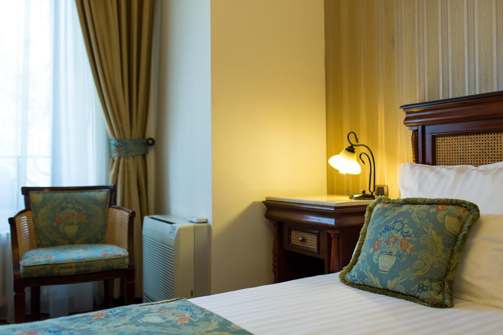 Paris Boutique 4*