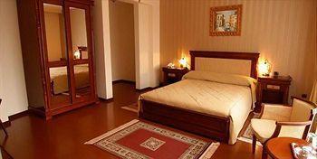 Paris Boutique 4* Bucharest
