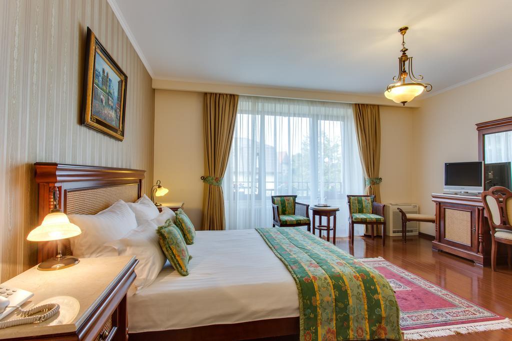Paris Boutique 4*
